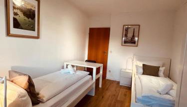 Osnabrücker Strasse Wooon 10 Einzelbetten I 5-Zimmer I TV I Bad NEU I Premiumbettwäsche - Foto 2