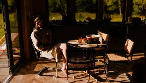 LasHouse - Nowoczesna stodoła z widokiem na las - Foto 5