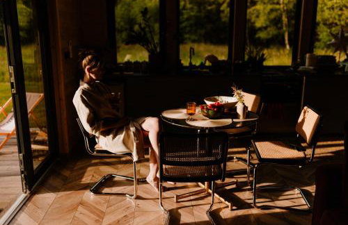 LasHouse - Nowoczesna stodoła z widokiem na las - Foto 5