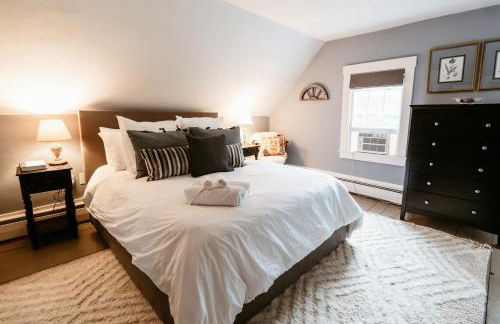 1850s Maine Farmhouse featured in Condé Nast Traveler with 11 Acres Near Water - Foto 47