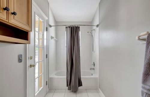 Pool Waterfront Lake 12 PPL Gorgeous - Foto 64