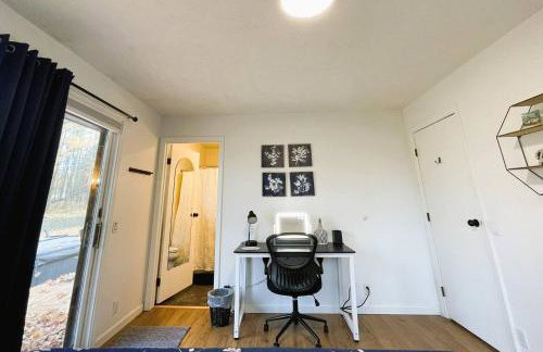 Private & Convenient-Hot tub-Fire Pit-Game room! - Photo 9