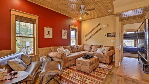 Fish, Hike and Ski Riverfront Granby Cabin! - Foto 4