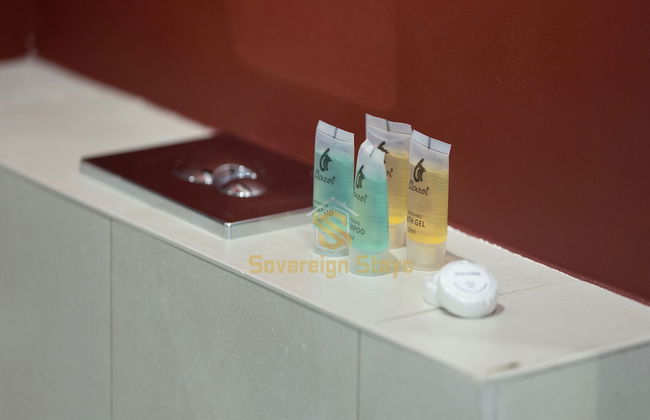 1 Residences Boutique 2 Bed Suite - Photo 23