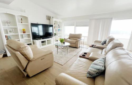 # Marbella Lane-Oceanfront Retreat - Stunning View - Photo 3