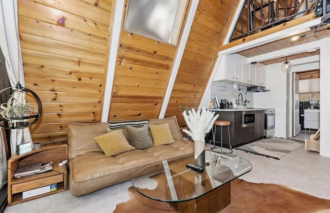 Acute A-frame Cabin w WiFi - Foto 11