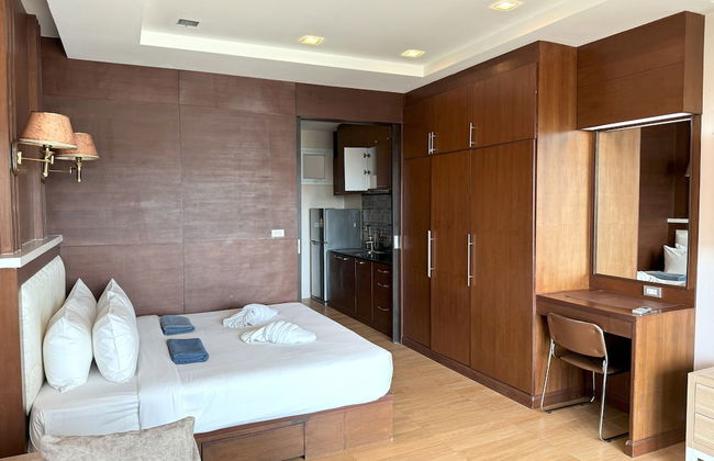 Sea and Sky Condominium by Lofty - Photo 4