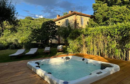 A Casa là l'Aiola, Villa with Jacuzzi and AC - Foto 1