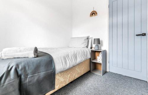 Relaxing 3 Bedroom Stay with Private TVs Near Ashby - Foto 11