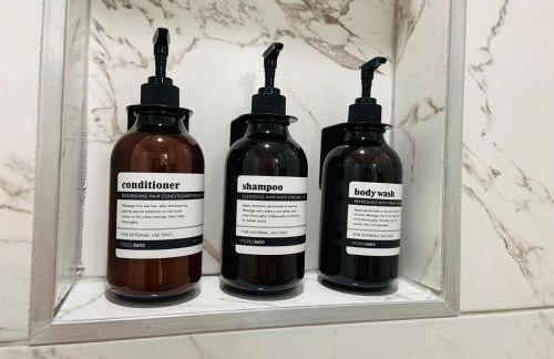 Family Modern Comfy Home in DFW - Foto 28