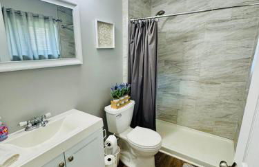 Charming Walled Lake MI Cottage - Foto 10