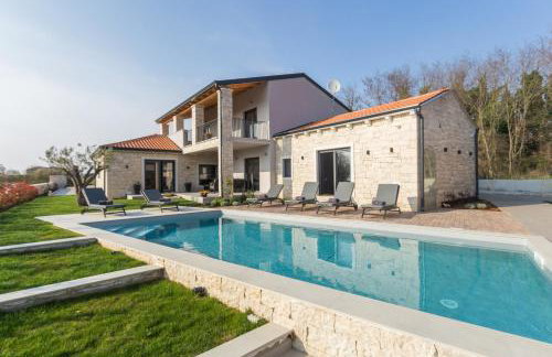 Villa Harmony for 8 people in Central Istria with 50 m2 private pool and sea view - Foto 1