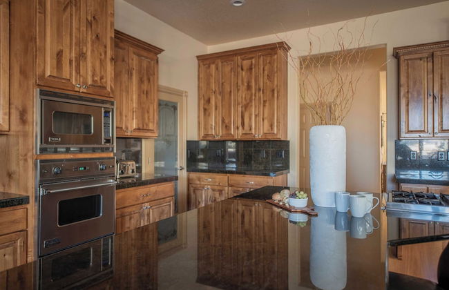 Powell by Avantstay Secluded Home Only 10 Mins From DT Bend w/ Hot Tub - Foto 29