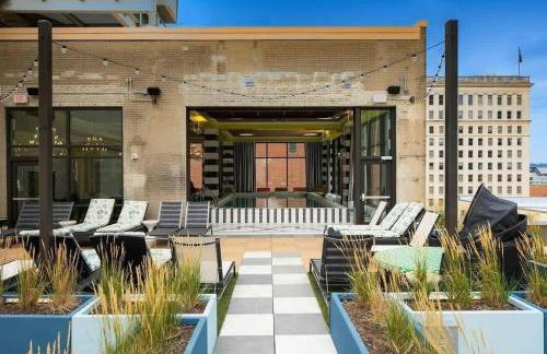 CBDOTR 24-7 Gym Pool Rooftop Steps to Stadiums - Foto 38