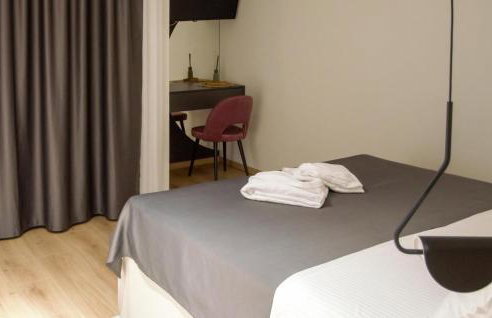 6 Bedroom Awesome Home In Prolozac - Foto 27