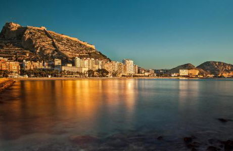 Apartment with Terrace and Sea View - Photo 1
