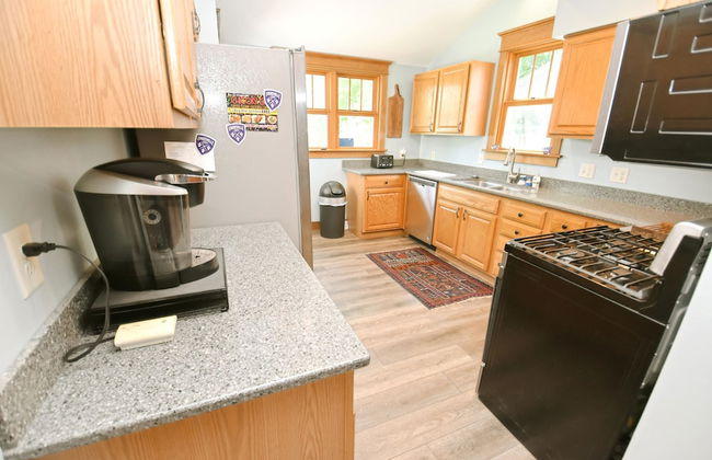 Updated Bungalow Steps to Notre Dame 410 - Foto 5