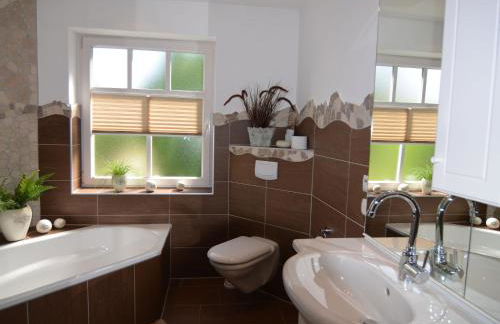 Stilvolle Wohnung in Madfeld mit eigener Terrasse - Foto 6