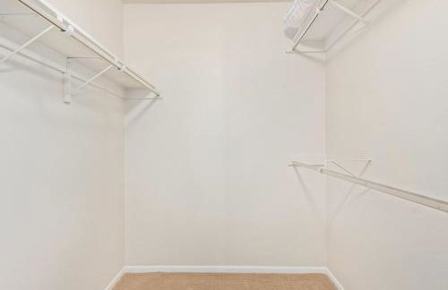 Naturally Modest & Quiet - Foto 20