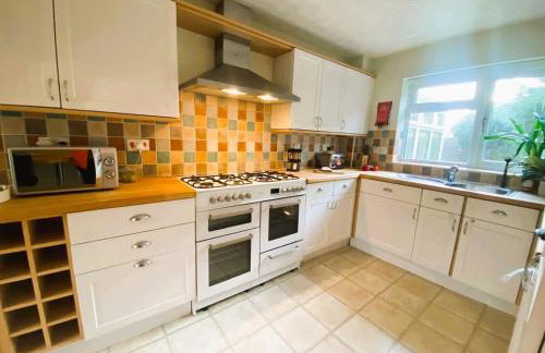 ELY House with FREE private parking - Foto 43