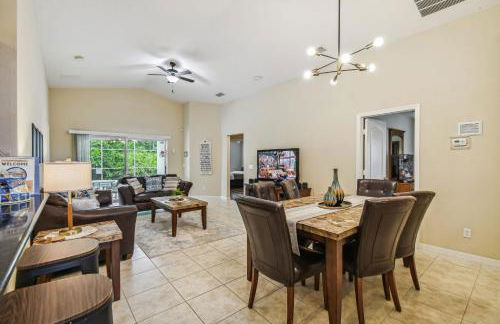 Cozy family Home 5b3b Private Pool 11Mil Disney - Foto 70