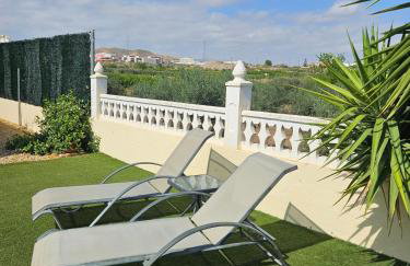 Villa - Sleeps 4 - Pool - Patio - Parking - Photo 61