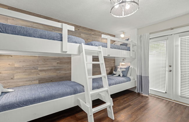 Escape to Sand Dollar Holler: Coastal Retreat, 3 Beds, 2.5 Baths, Sleeps 10! - Foto 16