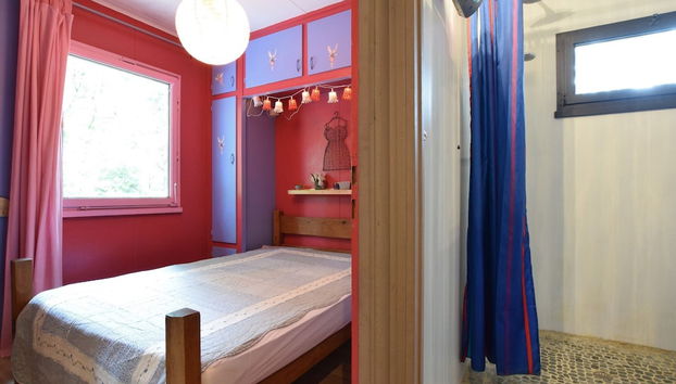 Chalet & Gypsy Caravan in Green & Peaceful Environment near Houffalize - Foto 4, Habitación