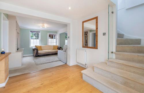 East Sussex Manor - Sleeps 12 - Hot Tub & Parking - Foto 7