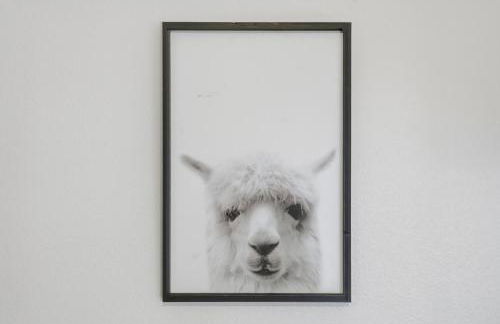 Walk to SXSW Venue, 2025 New Build Beauty at UT, Downtown, King Beds - Foto 42