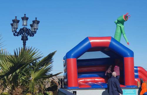 Beautiful Holiday Home 3 Bed Caravan by The Beach, Free Wifi, Games Console, TVs & DVD's, Passes Not Included - Foto 61