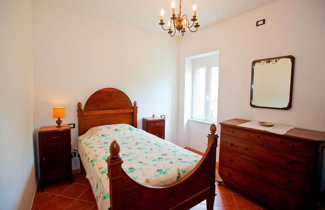 Spacious Home Surrounded by Nature - Foto 31