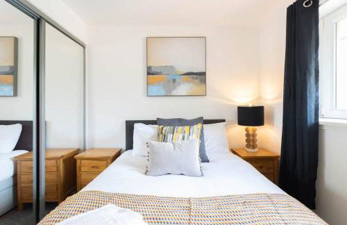 Modern 2 bed BroomPark/Central apt. with Parking - Photo 31