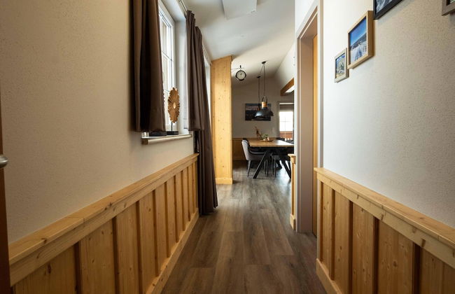 Modern Apartment Right Next to the ski Lift - Photo 2