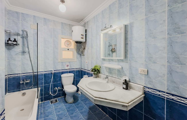 Distinct & Decent 2 BDR Apt. Steps From Nightlife and Airport - Foto 19