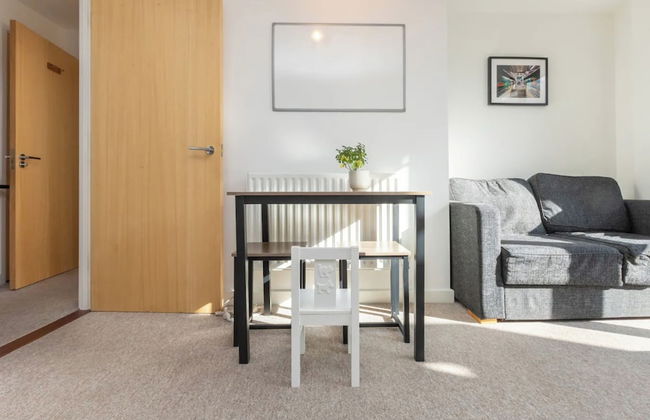 Bright & Airy 1 Bedroom Apartment in Trendy Peckham - Foto 17