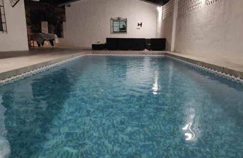 Villa con piscina a un paso de la playa - Photo 29