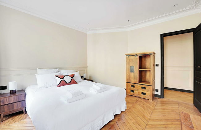 Charming apt - 2br/6p - Ternes/ Arc de Triomphe - Photo 6