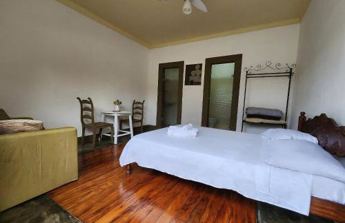 Kitnet no centro histórico - Foto 1