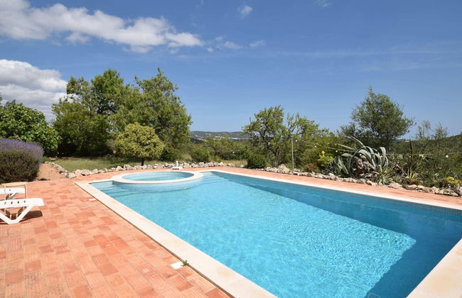 Attractive Portuguese Farm With Modern Decoration - Photo 17