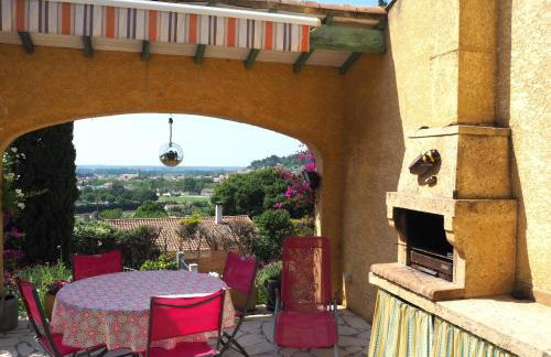 Holiday cottage with private terrace, Bellegarde - Foto 28