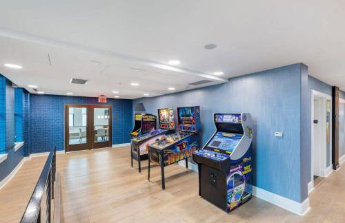 2BR Distinguished Apartment Rooftop Deck & Gym - Foto 31