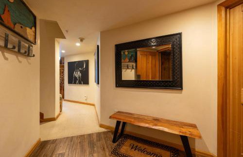 Ski in Ski out Main Street Balcony Hot Tub - Photo 5