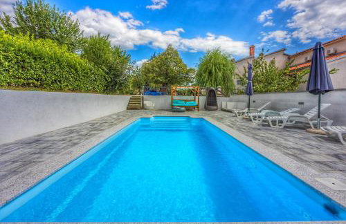 AS Apartments with swimming pool and a large yard - Foto 10