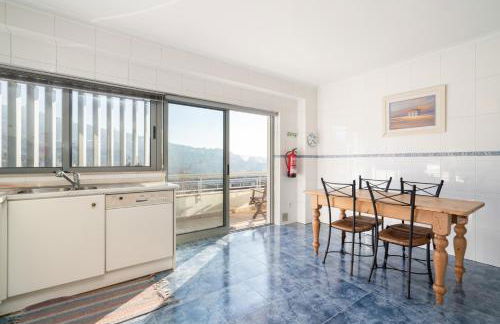 Host Wise - Homely Large Flat - Balcony - Foto 3