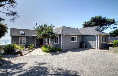 Oceanfront Arch Cape Home with Hot Tub - Foto 23