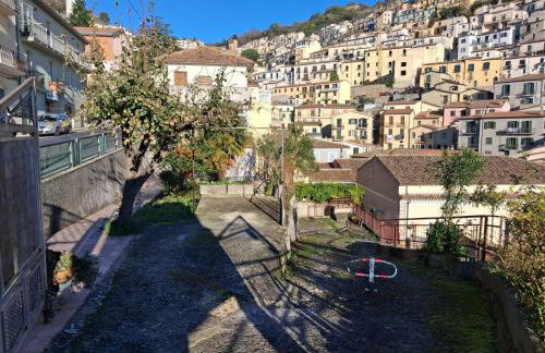 Giardino San Gerardo Maiella vista Castello e con parcheggio interno privato - Foto 5