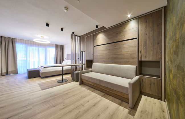 LH Suites Aparthotel - NEW since 2025 - Foto 3