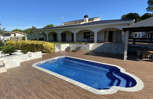 Villa in Mas Mora near Costa Brava Beaches - Photo 8