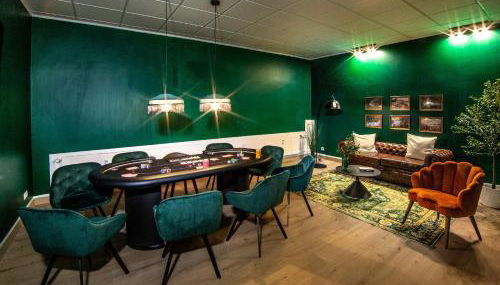 Casino 2 - Sauna Whirlpool Game-Zone - Foto 3